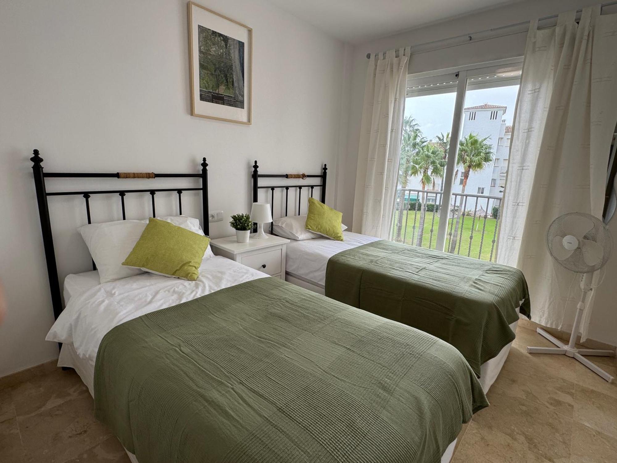 Casa Feliz - Penthouse In Manilva Lejlighed Eksteriør billede